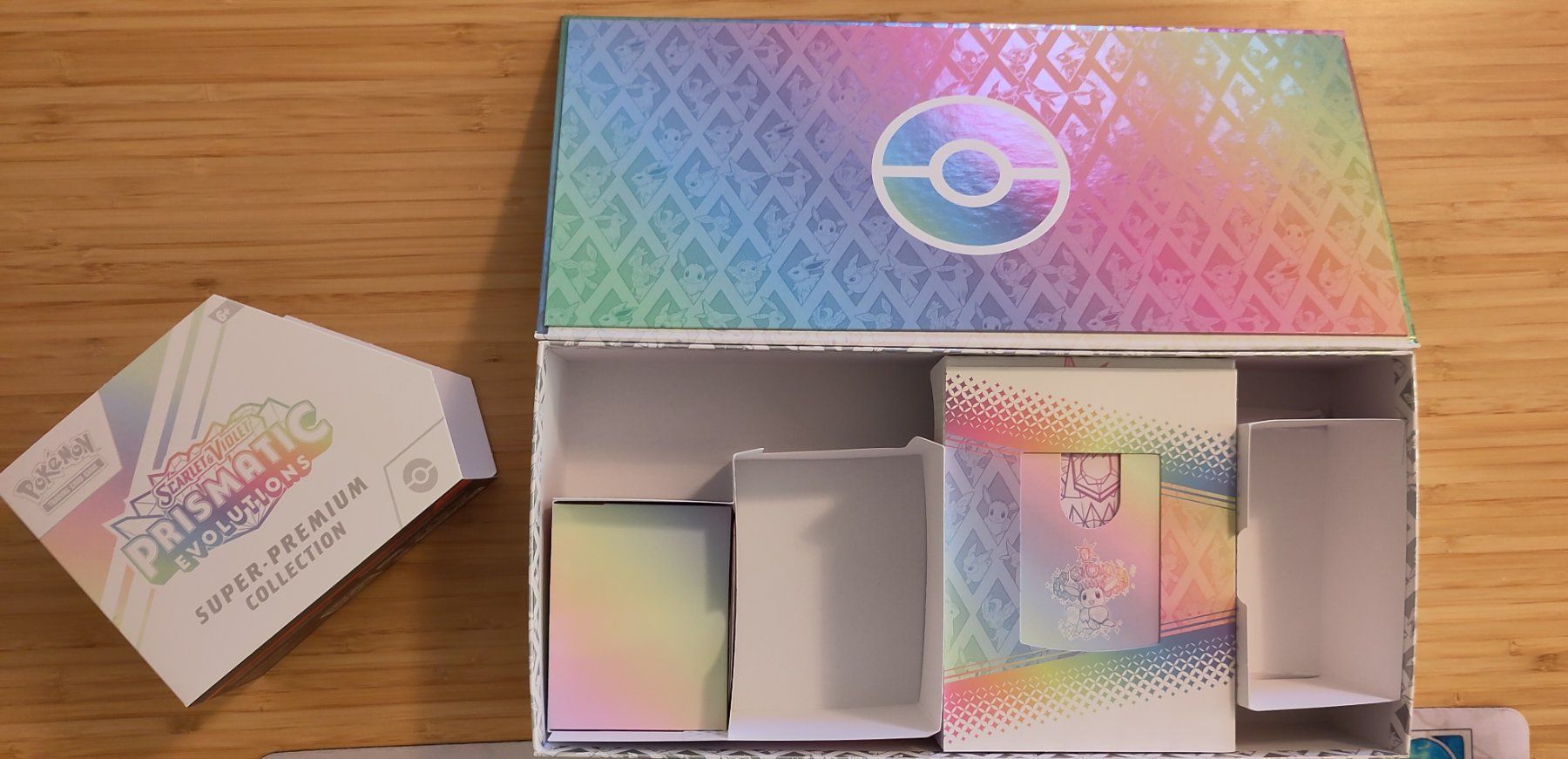 Pokémon Sammelbilder & Trading cards: Prismatic Evolutions Super-Premium Box, playmate & sleeves – Gebraucht aus Bern von gil_rkx8 4