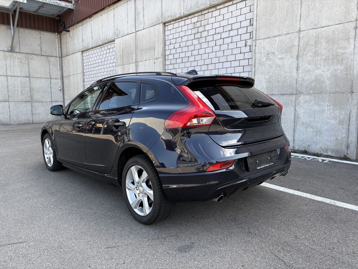 Volvo Autos: Volvo V40 CC T5 – D'occasion à Tann par handel68 3