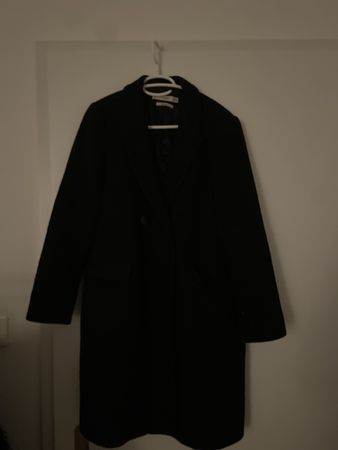Schwarzer Wintermantel Gr. EUR S - elegant & warm!