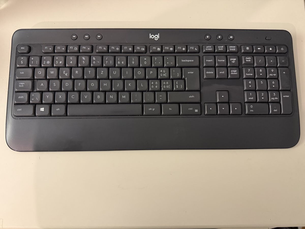 Logitech Tastaturen: Logitech K540 Wireless Keyboard – Gebraucht aus Zürich von 2ndhandzurich