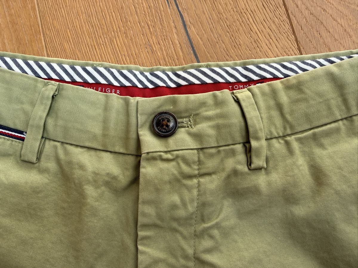 Tommy Hilfiger Pantalons: Tommy Hilfiger Shorts, Grösse 30 – D'occasion à Lungern par Blauhausfrau 2