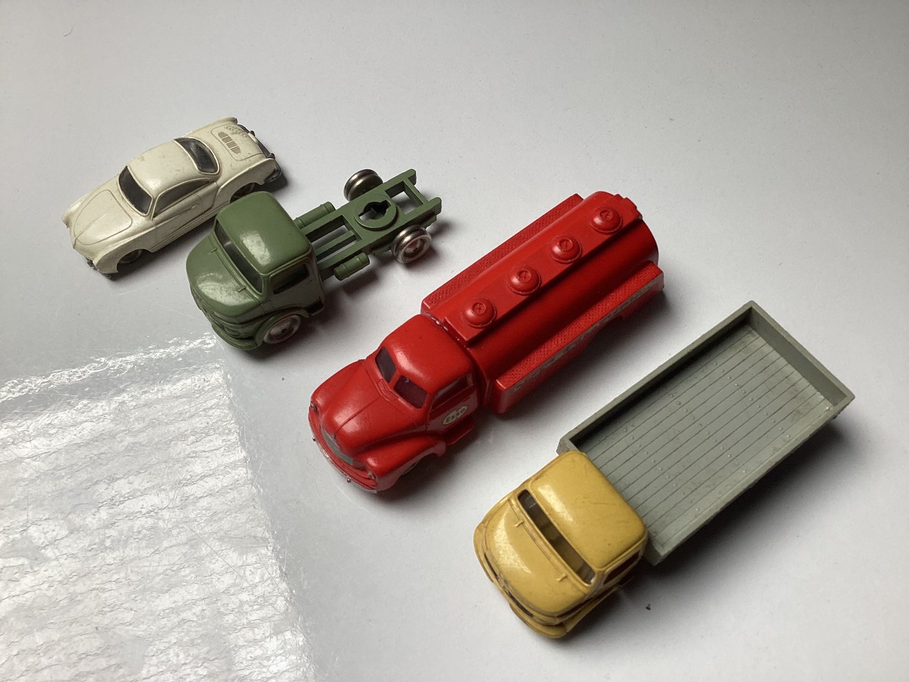 Lego Spielzeuge: Lot mit 4 alten 1:87 "LEGO FAHRZEUGEN“ aus den 60er Jahren – Gebraucht aus Bachenbülach von frifrafrosch 4