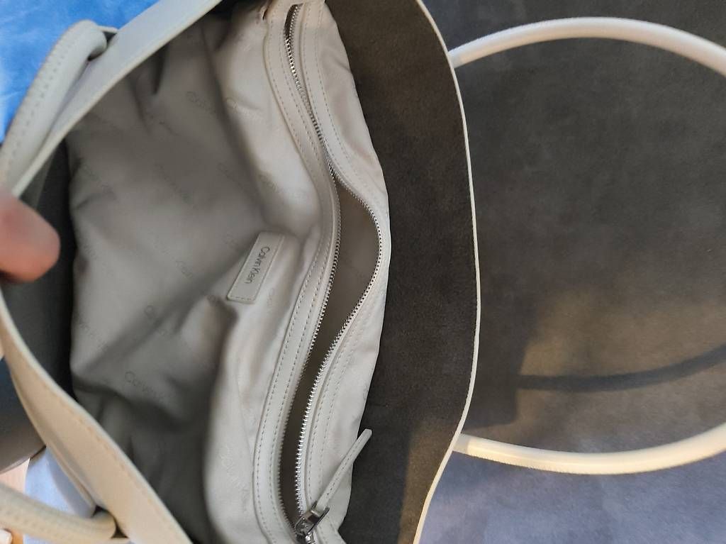 Borse da donna: Calvin Klein Shopper – Usato da Uster venduto da nge_9nbv 2