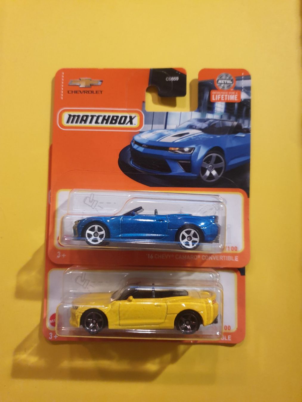 Matchbox Modellini d'auto: 2 x Matchbox '16 CHEVY CAMARO CONVERTIBLE – Nuovo e nell'imballaggio originale da Oftringen venduto da Rotor
