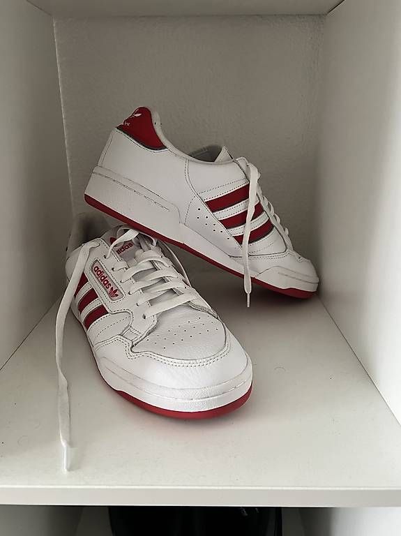 Scarpe da uomo: Adidas Schuhe – Usato da Inwil venduto da rene_st