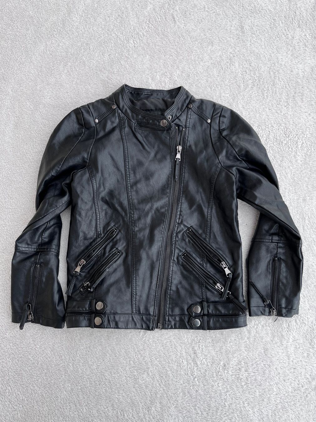 Giacche & Cappotti: Lederjacke (Kunstleder), Grösse 152, schwarz – Usato da Schüpfen venduto da Rolexx