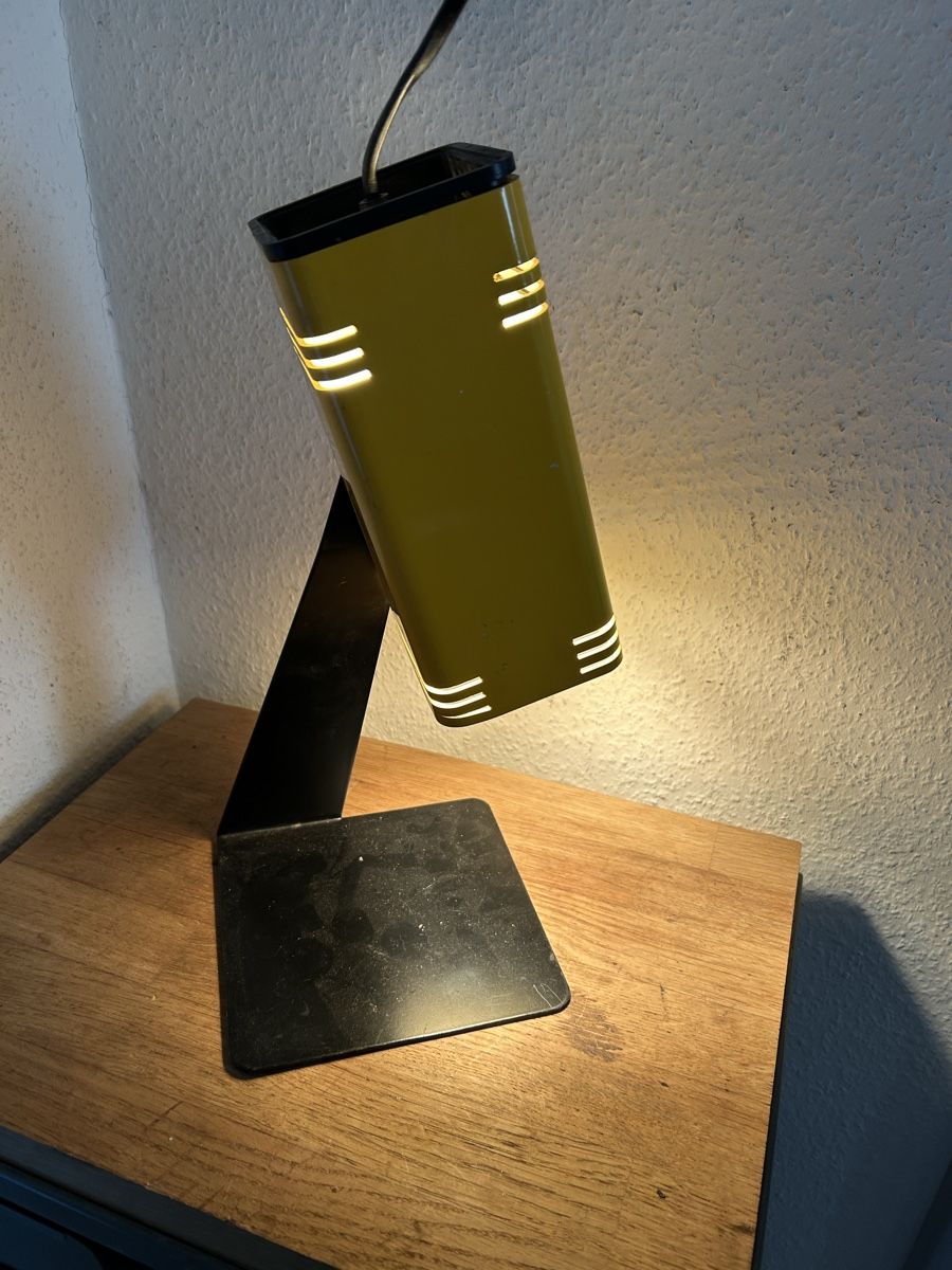 Lampade: ALTE TISCHLAMPE LAMPE – Usato da Bottmingen venduto da Surubi 3