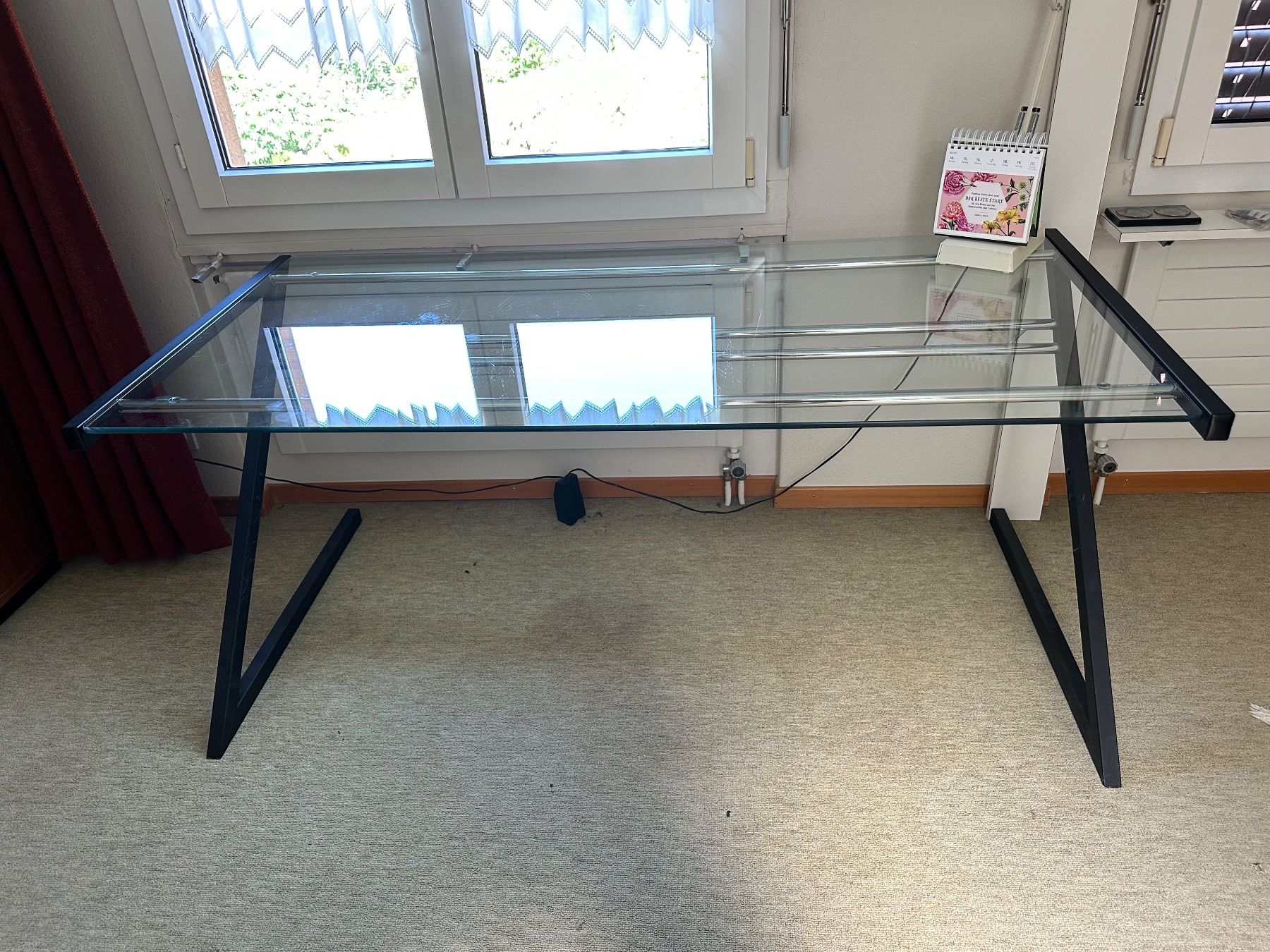 Scrivanie: Designer Bürotisch mit Glasplatte – Usato da Bonstetten venduto da TripTrapp 1