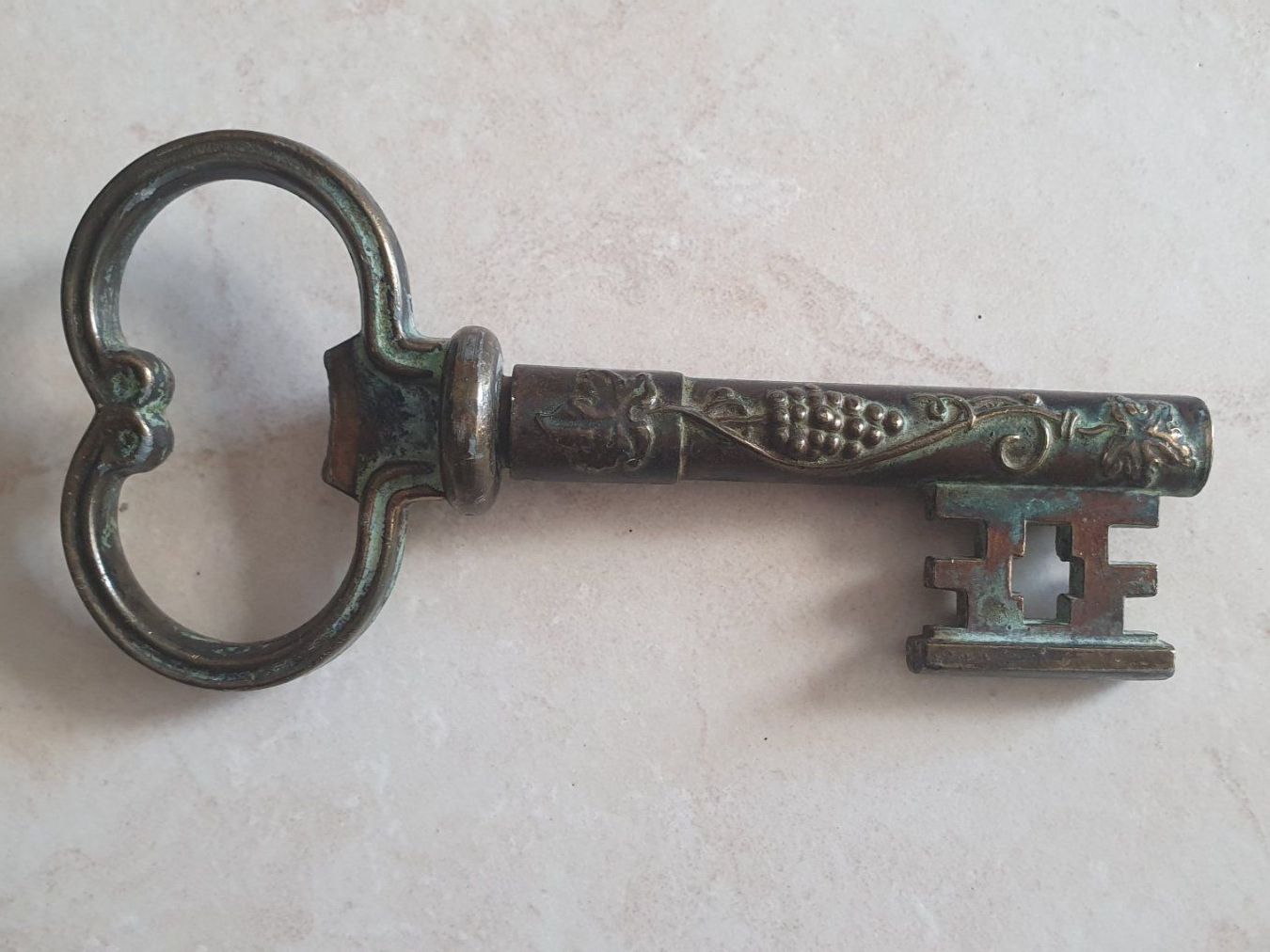 Apribottiglie & Tappi per chiusura: Schöne Korkenzieher mit Flaschenöffner – Usato da Winterthur venduto da Ywan1 1