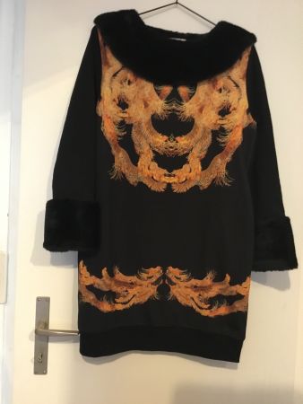 Schöne Long Pullover