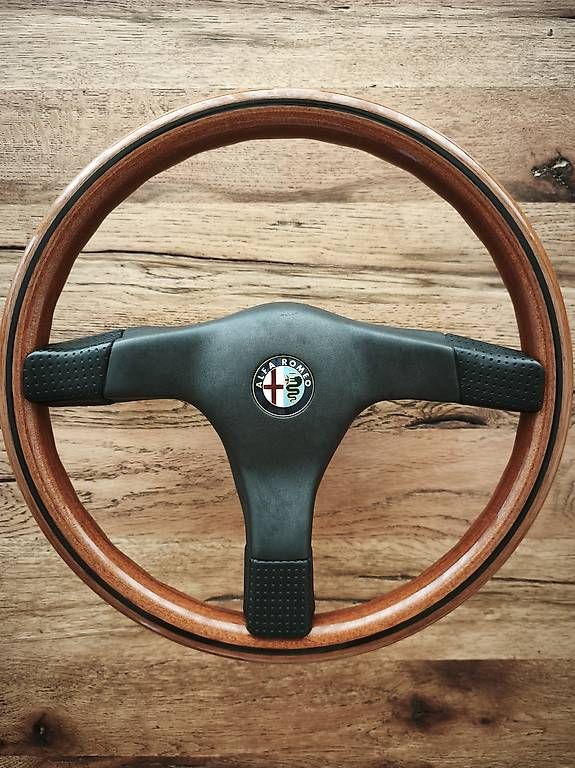 Alle Autoersatzteile: Alfa Romeo Nardi Lenkrad – Gebraucht aus Volketswil von cebener80 2
