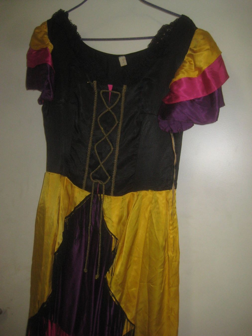 Costumi: FASNACHT   KLEID – Usato da Uster venduto da flocke1 1