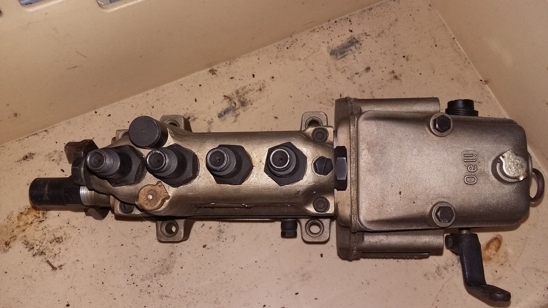 Saurer Alle Ersatzteile: 4 Zylinder Oldtimer Einspritzpumpe Scintilla? Bauart Deckel – Gebraucht aus DULLIKEN von Lerchclassicdulliken 1