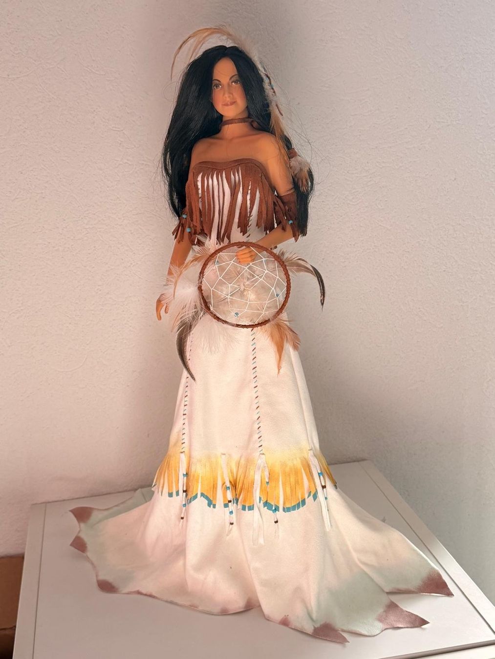 Puppen: Indian Porcelain Doll "Sacred Circle of Love" – Gebraucht aus Aigle von rob_mn58