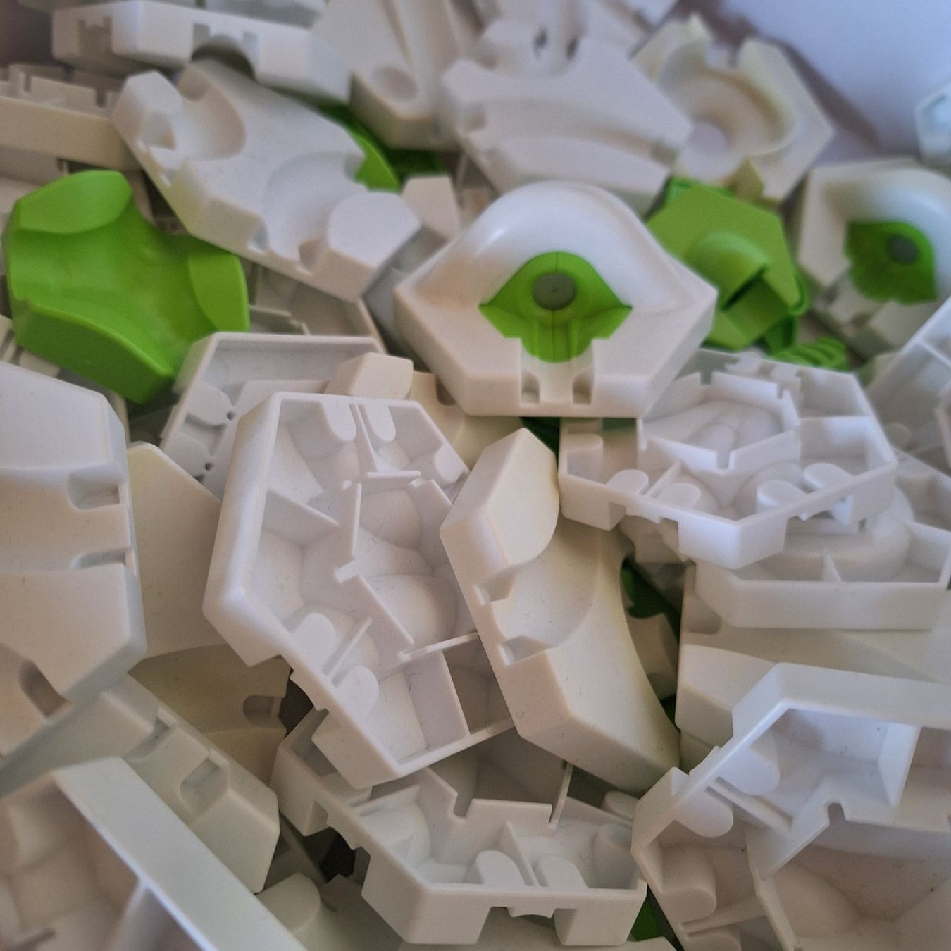 Ravensburger Kit di costruzioni: Gravitrax Starter-Set, Kugelbahn Bausatz, viele Teile – Usato da Hettenschwil venduto da Schneuggi2 4