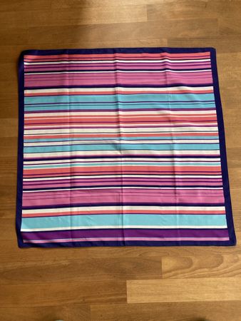 Foulard mit Streifenmuster, Vintage Stil