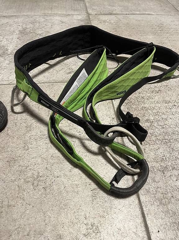 Black Diamond Kletterausrüstungen: Black Diamond Vision Airnet Klettergurt Grösse L – Gebraucht aus Gossau SG von Ruedi_01 3