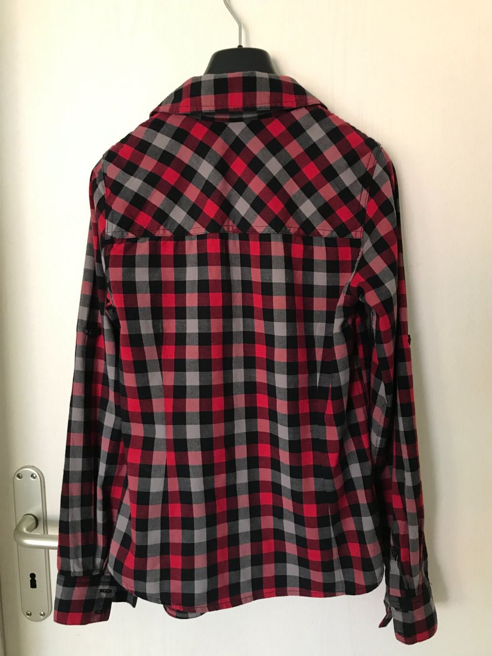 Blusen: Karo-Bluse rot-grau-schwarz der Marke Arizona – Gebraucht aus Contra von Oly_93 2