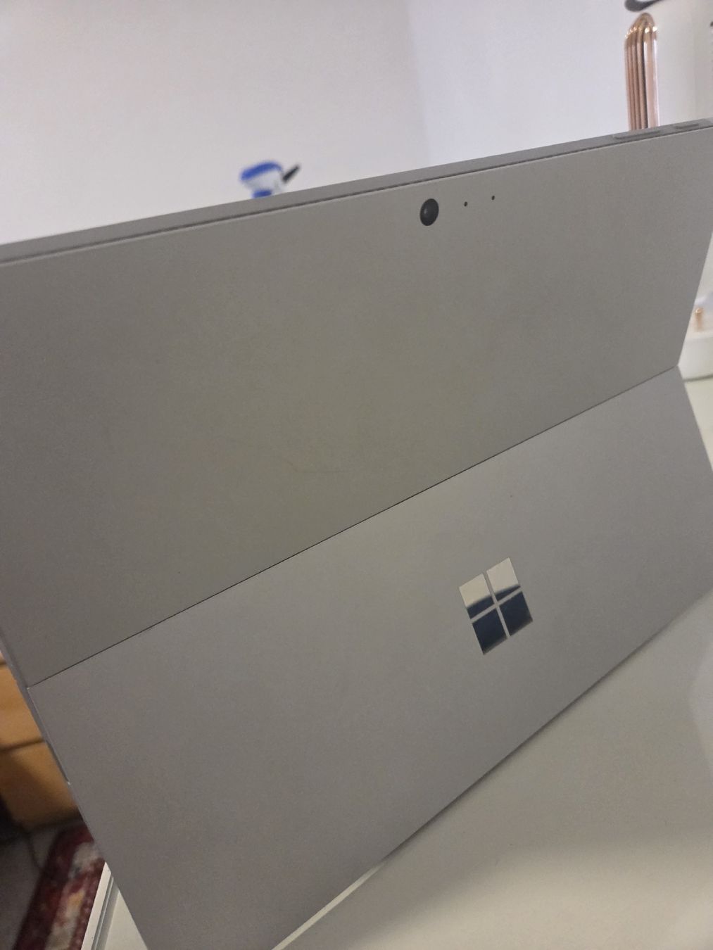Microsoft Tablet PC: Microsoft Surface Pro mit i7 Prozessor 8GB RAM Windows 10 Pr – Usato da Flawil venduto da Hamdia12 6