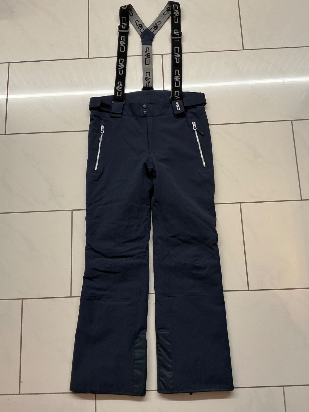 CMP Pantaloni: Neuwertige Skihose CMP Grösse Gr.48 – Nuovo (secondo la descrizione) da Biel-Benken BL venduto da Sahra1