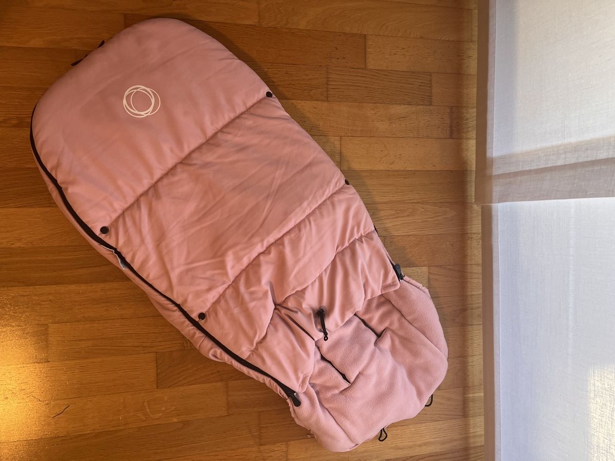 Bugaboo Sacchi a pelo: bugaboo Performance Footmuff rosa – Usato da Sorengo venduto da R.B.8276 1
