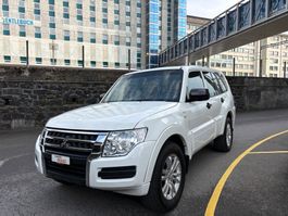 MITSUBISHI Pajero 3.2 DI-D Intense 4x4