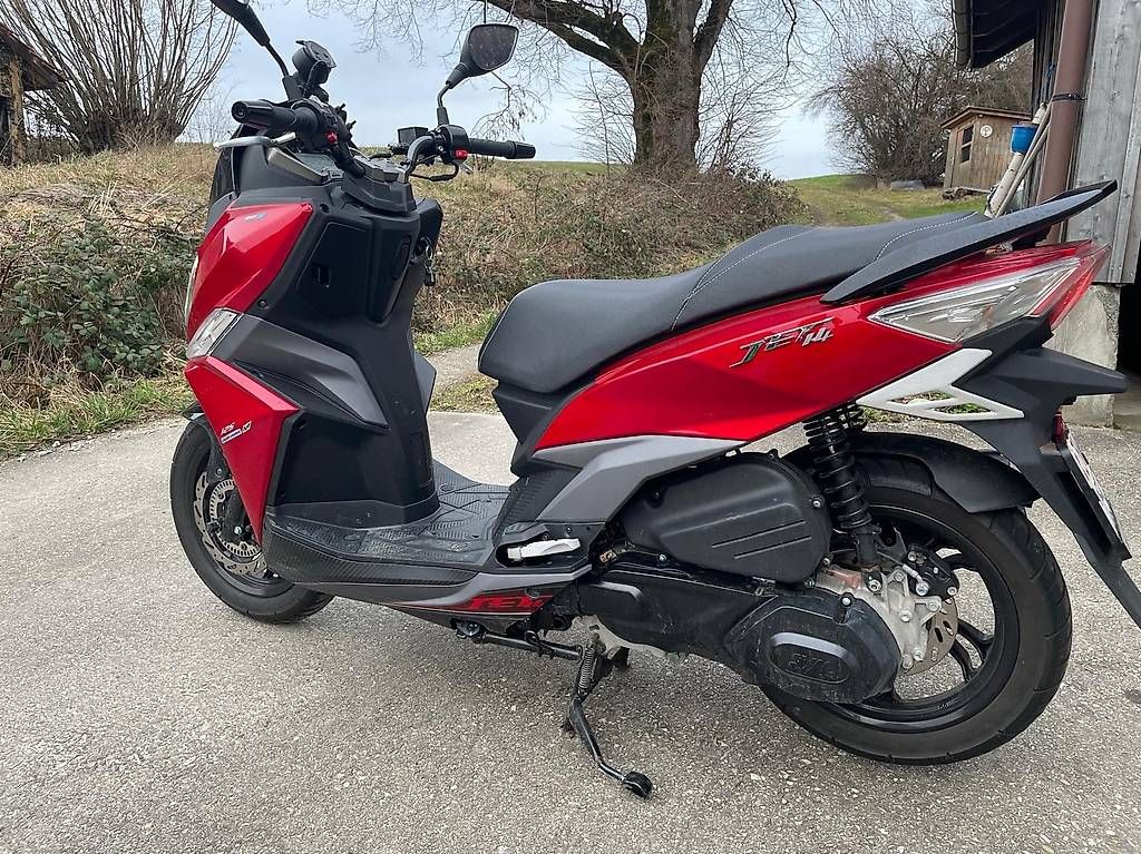Sym Strada: SYM Roller 125ccm – Usato da Bertschikon venduto da Cimk 1