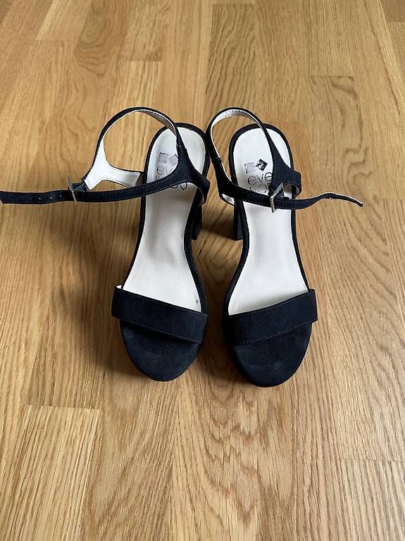 Damenschuhe: Sandali neri  – Gebraucht aus Massagno von lad_cv7t