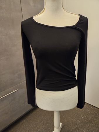 Damen Langarmshirt schwarz Grösse M intimissimi