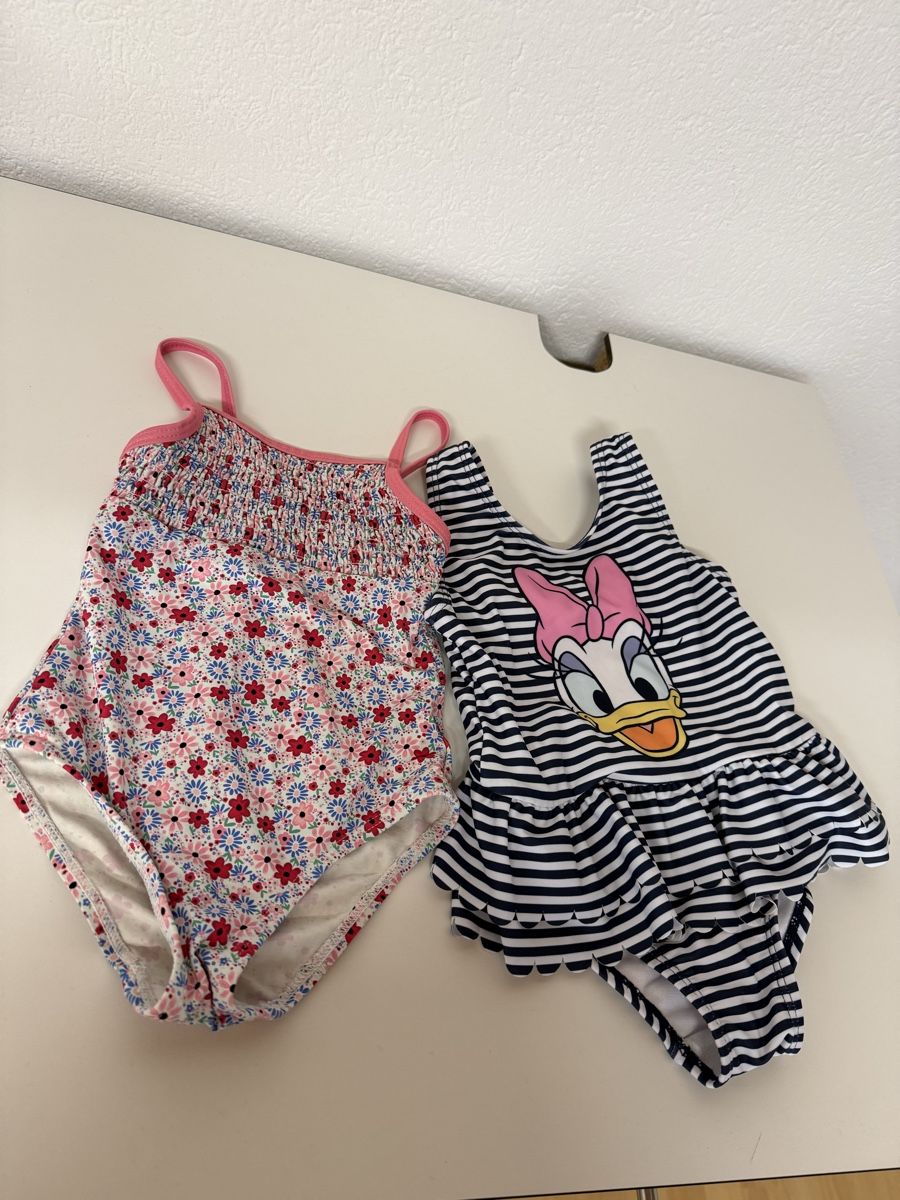 Costumi da bagno & Bikini: Badeanzug Gr.86 von Manor & C&A – Usato da Bettwiesen venduto da Maori6