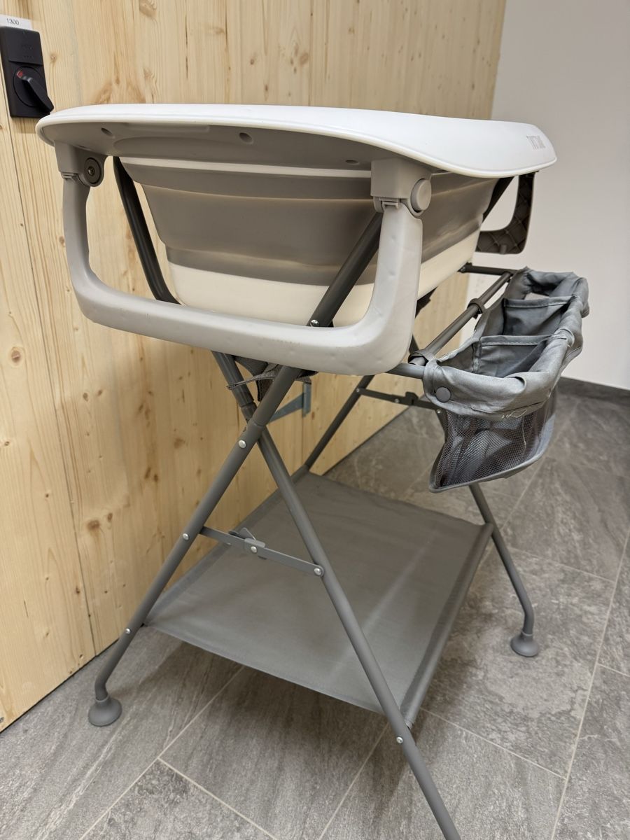 Tutto per il bagno: Twistshake Folding Bath with Stand and Bath Support – Usato da Zermatt venduto da ali_9zhb 2