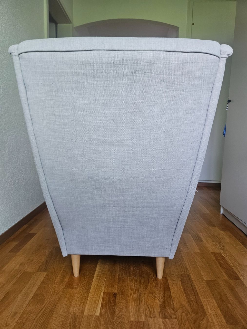 Ikea Poltrone: IKEA STRANDMON Ohrensessel Hellgrau – Usato da Kilchberg ZH venduto da Richard_ 1