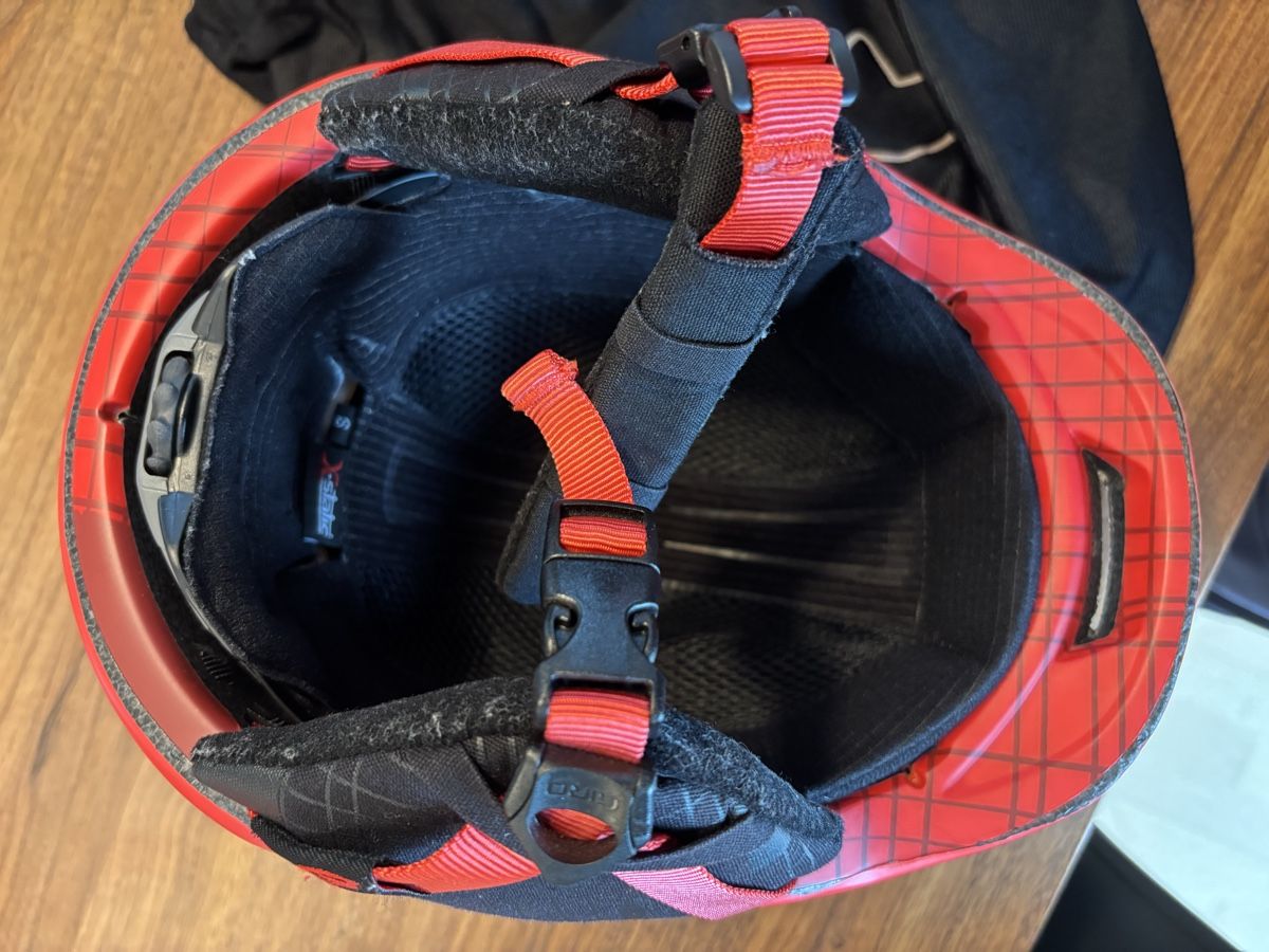 Giro Helme: Skihelm rot – Gebraucht aus Kesswil von Branca-01 5