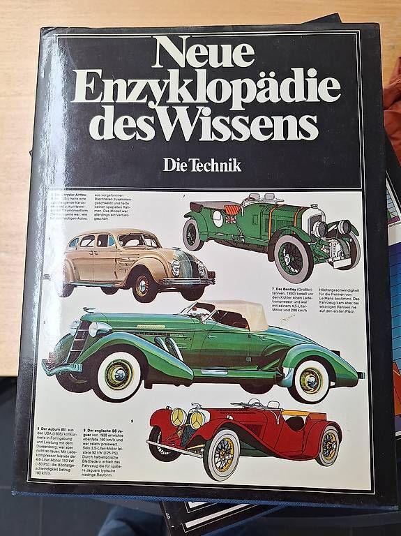 Libri: Enzyklopãdie  – Usato da Uitikon Waldegg venduto da BeatrixBerta57
