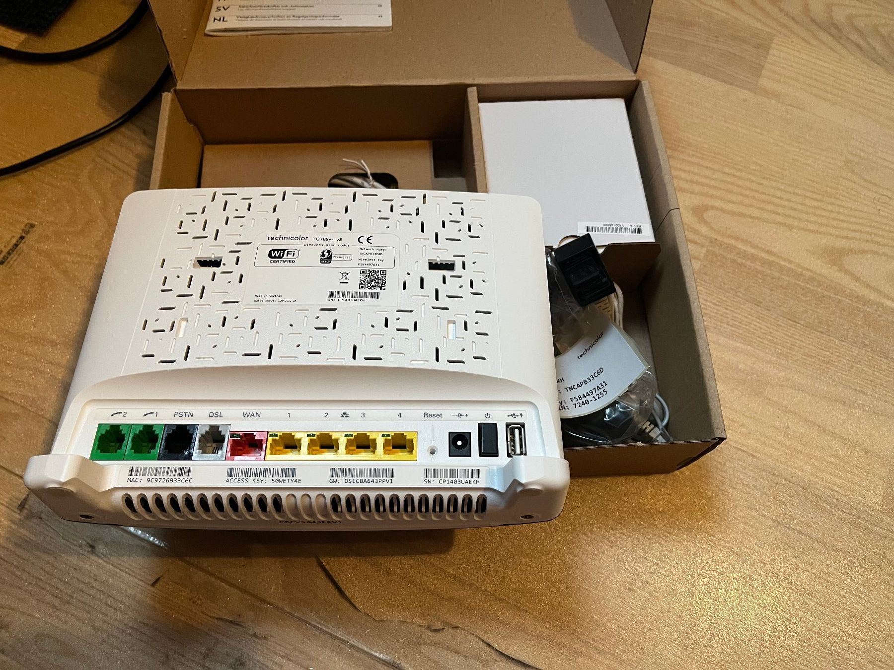 Modems & Router: Technicolor Modem Routeur TG789vn v3 – Neu und originalverpackt aus Penthalaz von salvodj 1