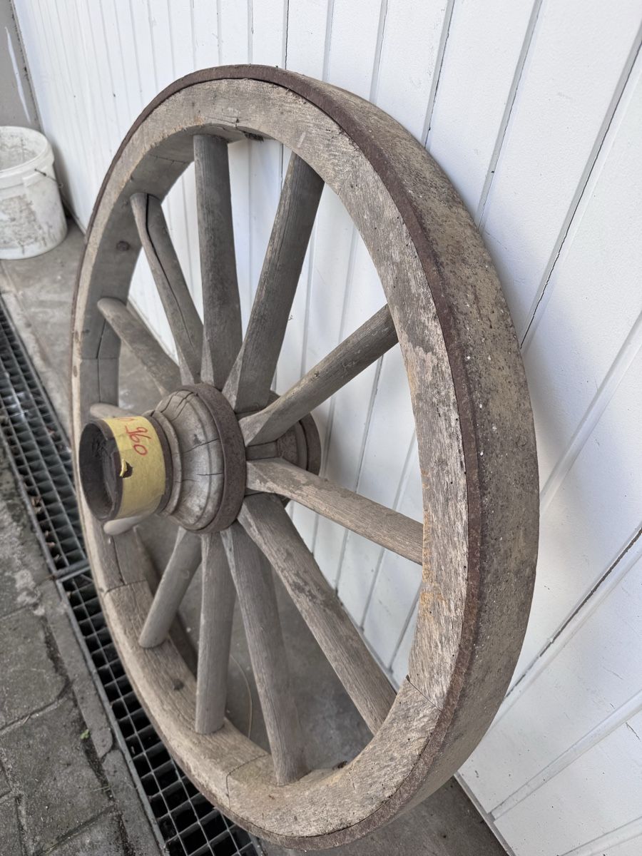 Alle Dekorationen: Wagenrad Antik Durchmesser 96cm – Gebraucht aus Niederbüren von Oetschli 3