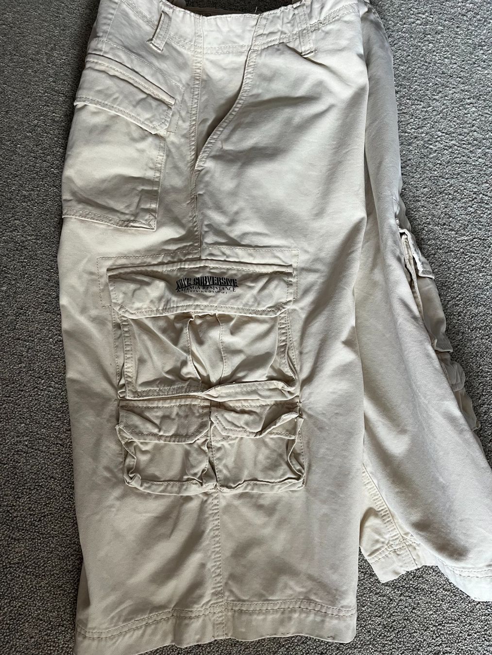 Pantaloni: Beige Bermuda Gr XL – Usato da Rekingen AG venduto da nederland1 4