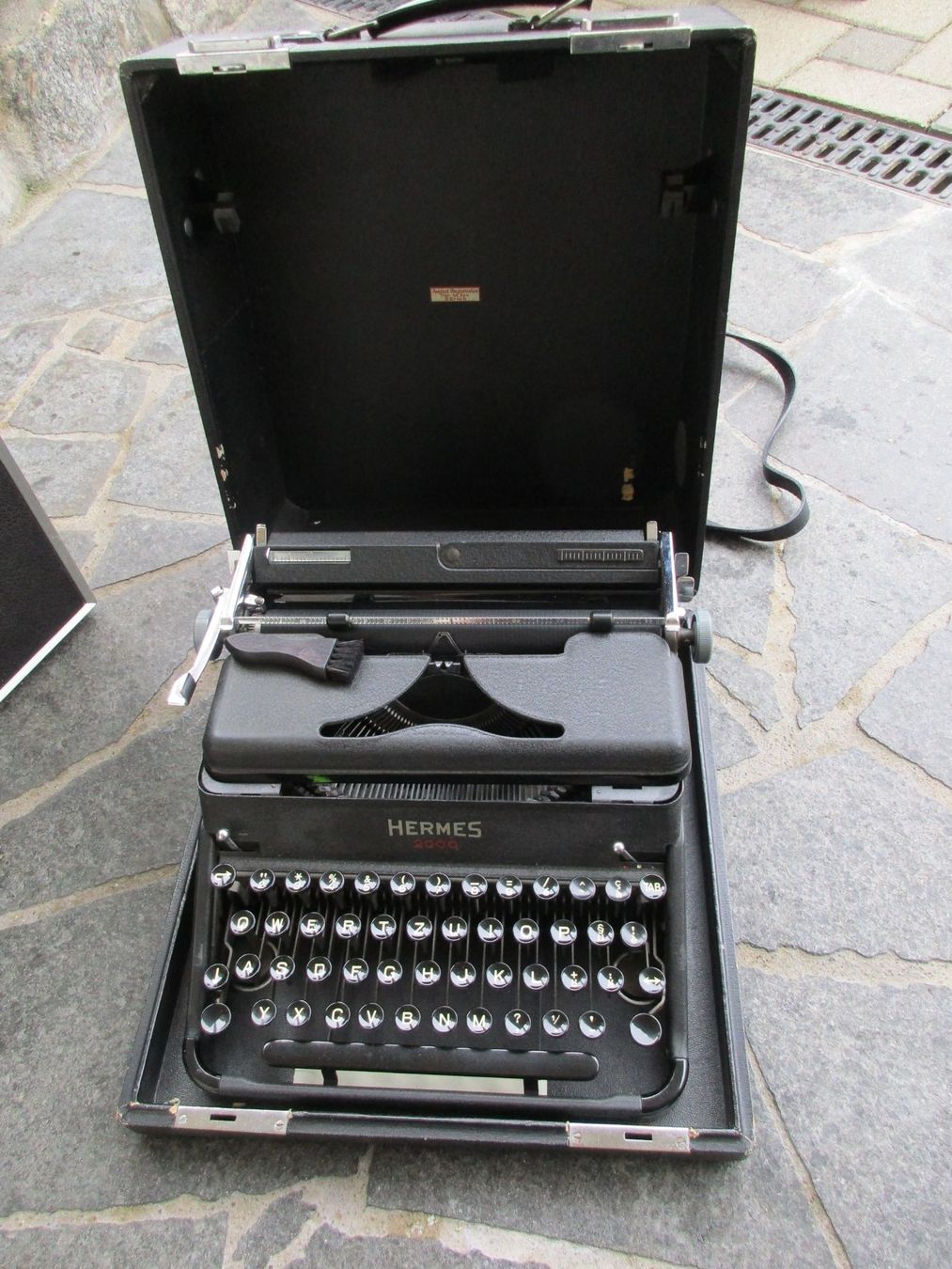 Hermès Macchine da scrivere: Alte Hermes Schreibmaschine – Usato da Frick venduto da Schweinchen1965