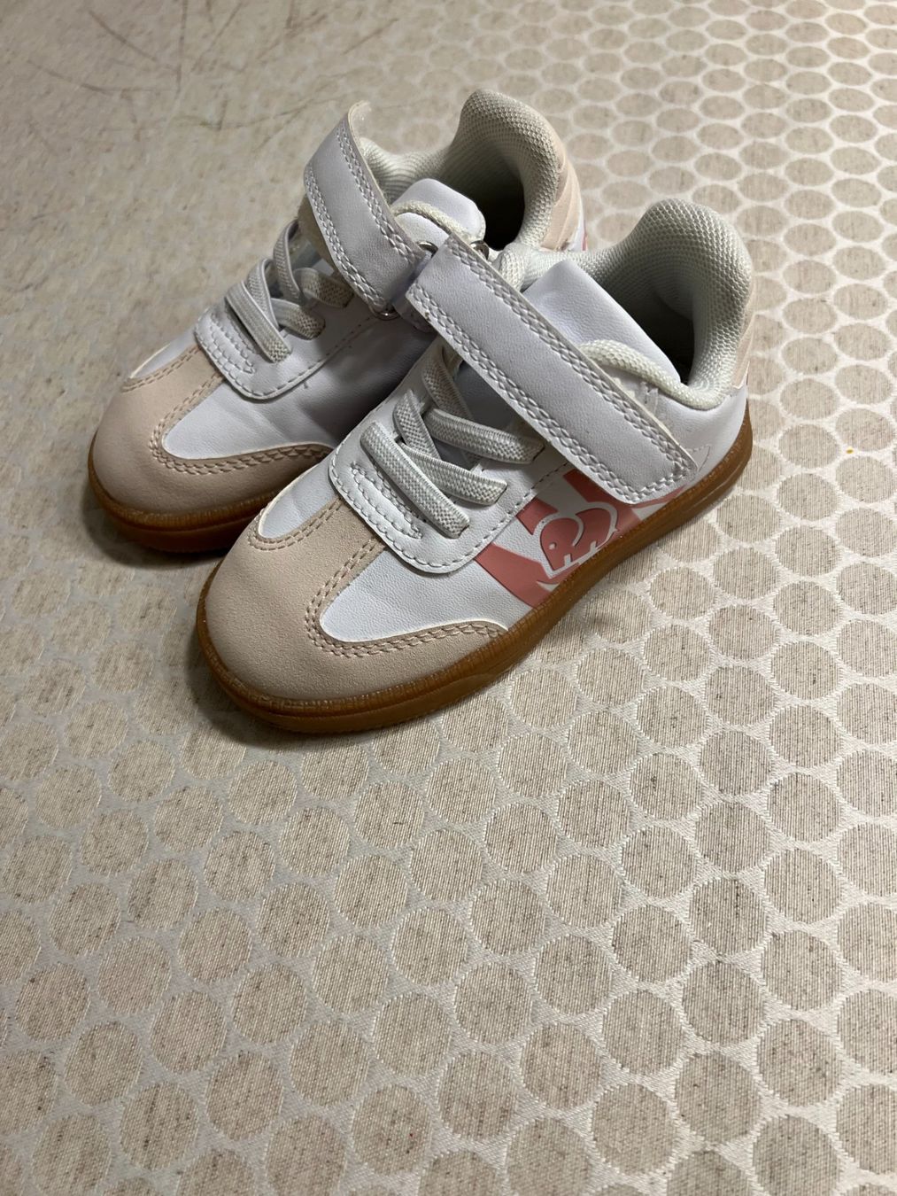 Elefanten Scarpe per ragazzi: Kinderschuhe Elefanten Grösse 22 Mädchen – Nuovo (secondo la descrizione) da Unterägeri venduto da Sendito0