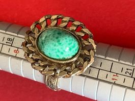 Vergoldeter Ring  grüner stein! Rg 61