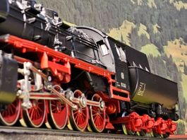 Märklin 3615 _ Wannentender Dampflokomotive BR 50 _ digital