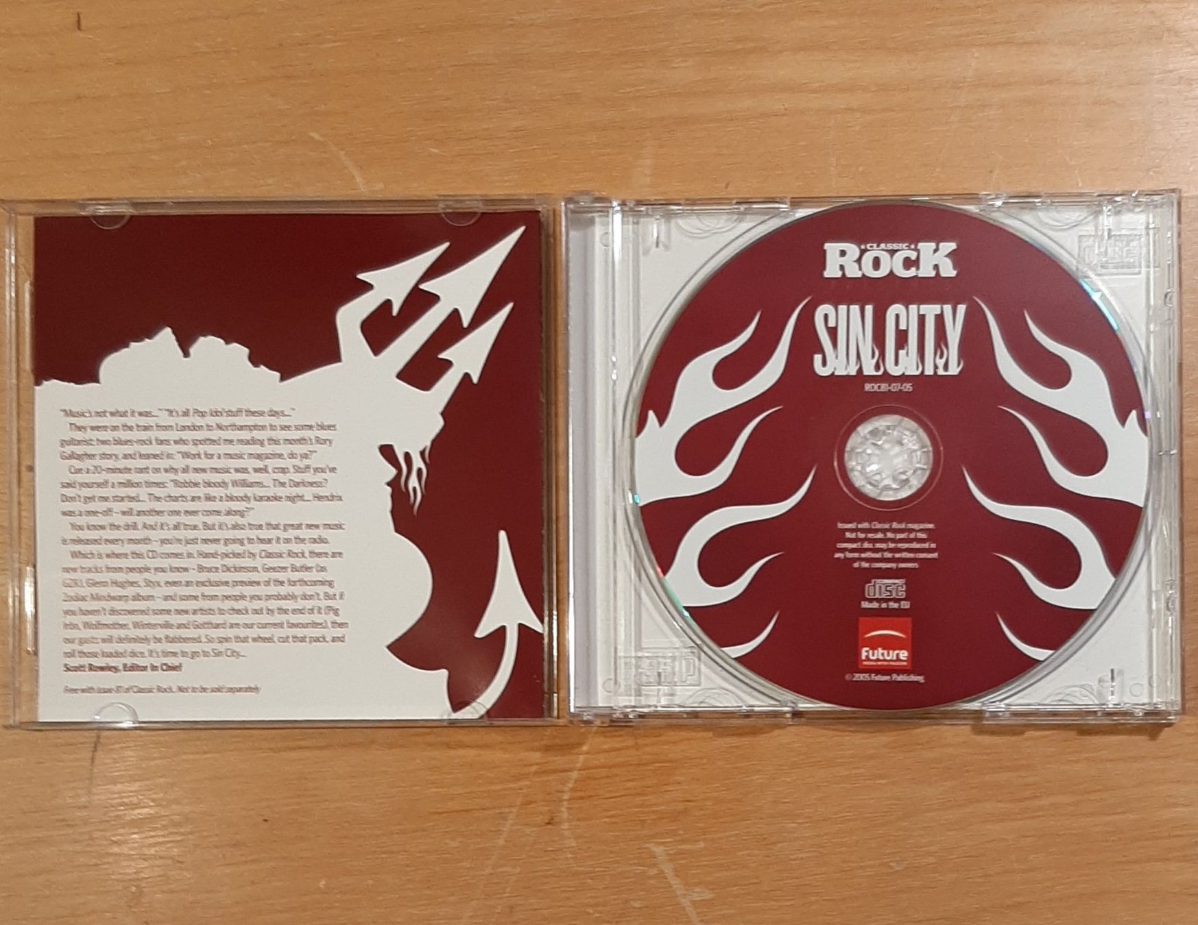 CDs: Sin City - 20 Hell Raising Hits, Hardrock Rock Sampler 2005 – Gebraucht aus Schönenberg TG von Gregordini 2