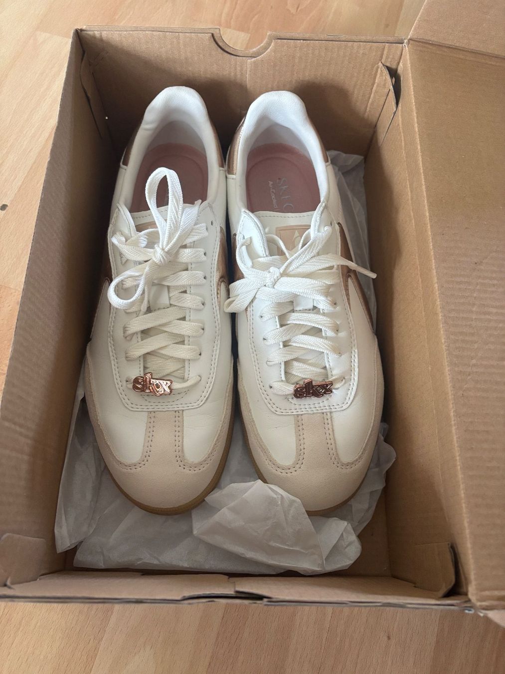 Skechers Scarpe da donna: Damen Sneaker Skechers Gr. 39 – Usato da Thun venduto da Melpi2010 1