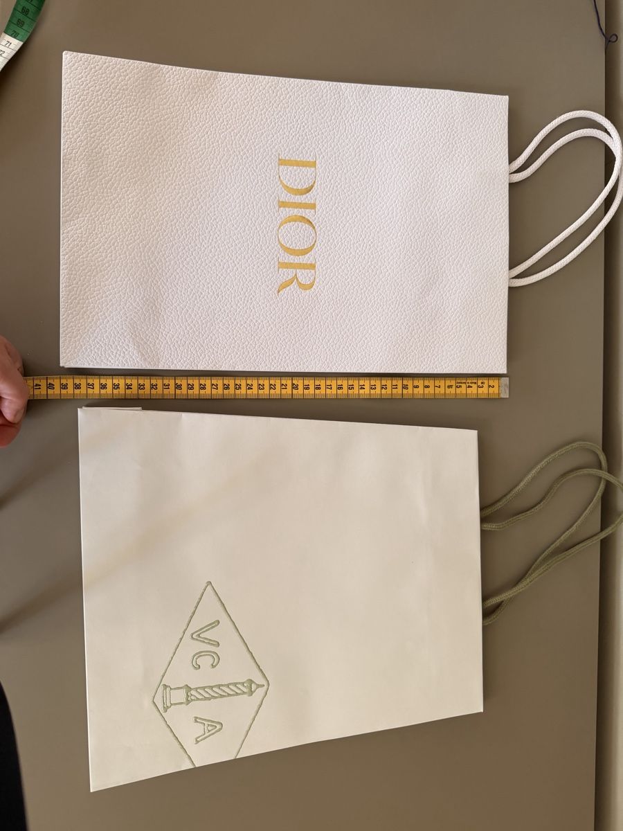 Dior Borse: Van Cleef & Arpels + CHANEL + Dior Shopping Bags – Nuovo e nell'imballaggio originale da Männedorf venduto da iza04 5