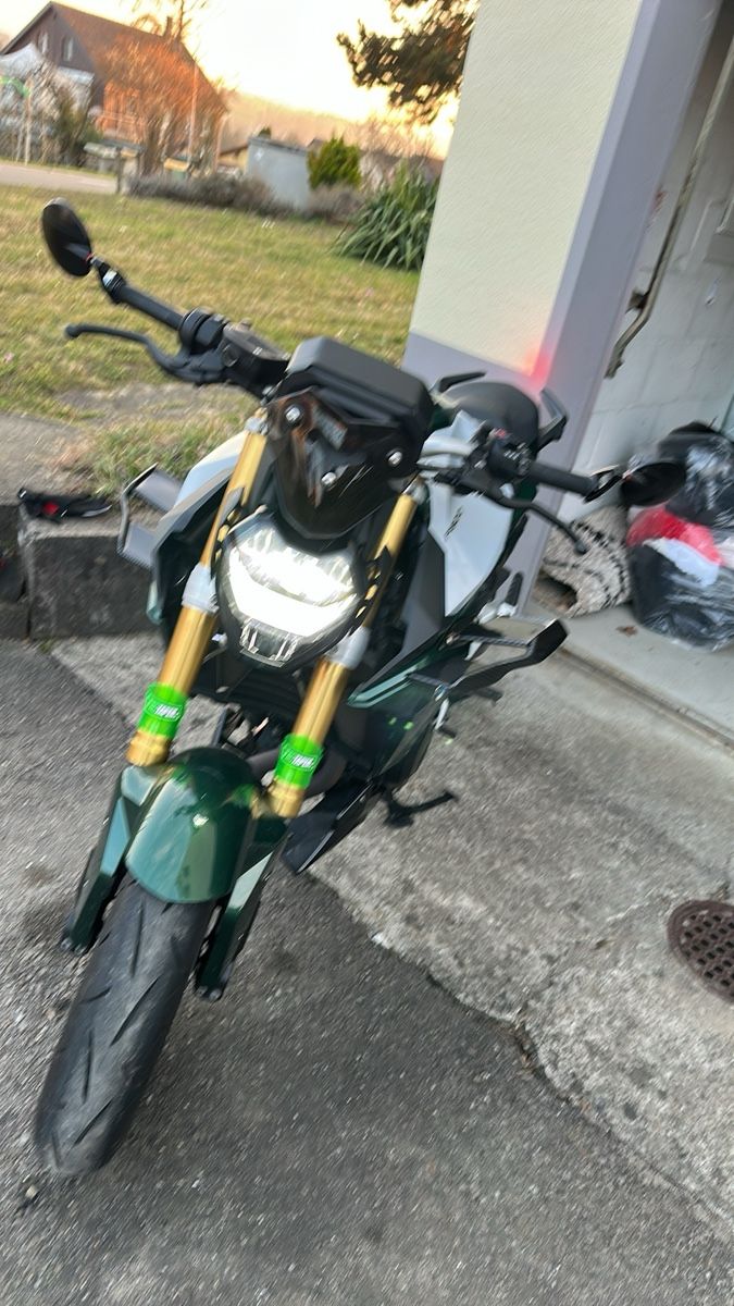 BMW Strada: BMW f900 r – Usato da Bischofszell venduto da lor_7ksz 1
