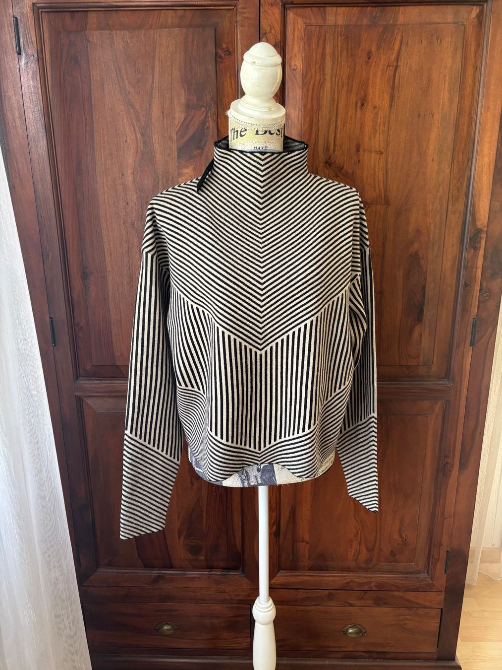 Pulls & Sweat-shirts: TAHARI Pullover neu – Neuf (Voir description) à Merishausen par yourdream