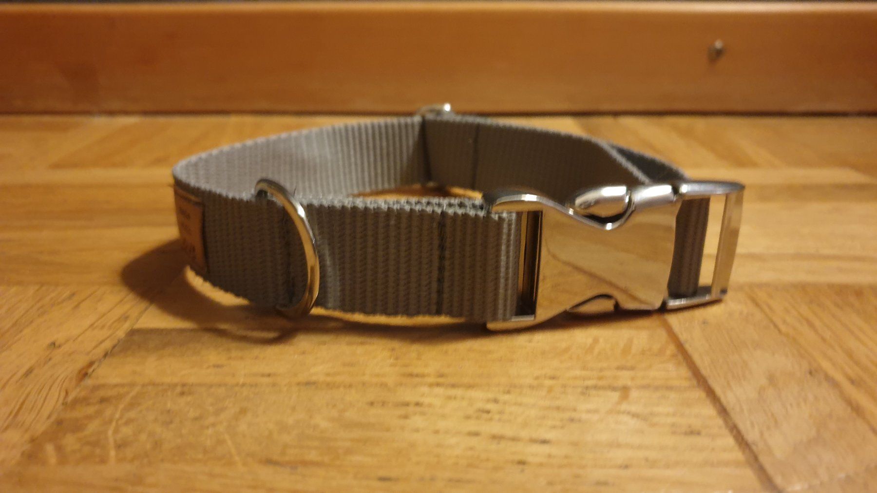 Guinzagli & Collari: Hundehalsband 32cm-47cm – Nuovo e nell'imballaggio originale da St. Gallen venduto da Naomi290485 1