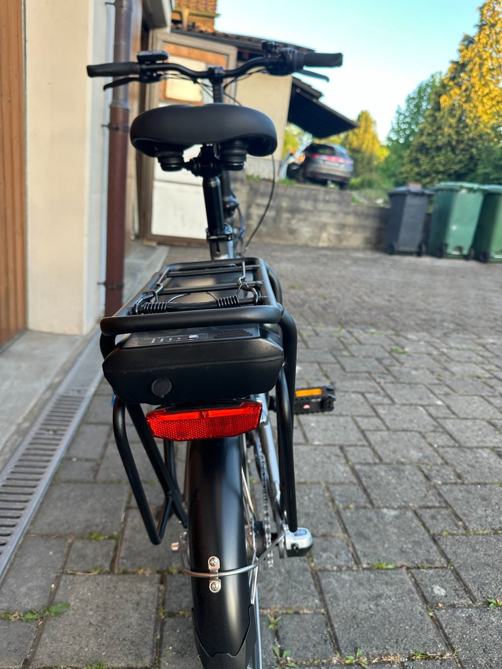 Biciclette: Saxonette Camper Mini Elektrovelo Fabrikneu – Nuovo (secondo la descrizione) da Uzwil venduto da Bambino2 7