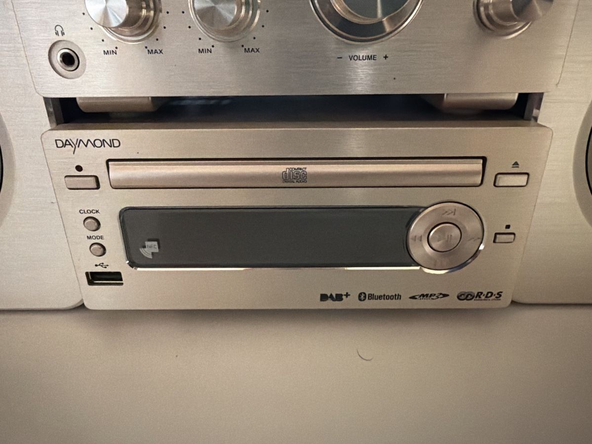 Radios: Daymond dab – D'occasion à basel par Swiss._.1978 1