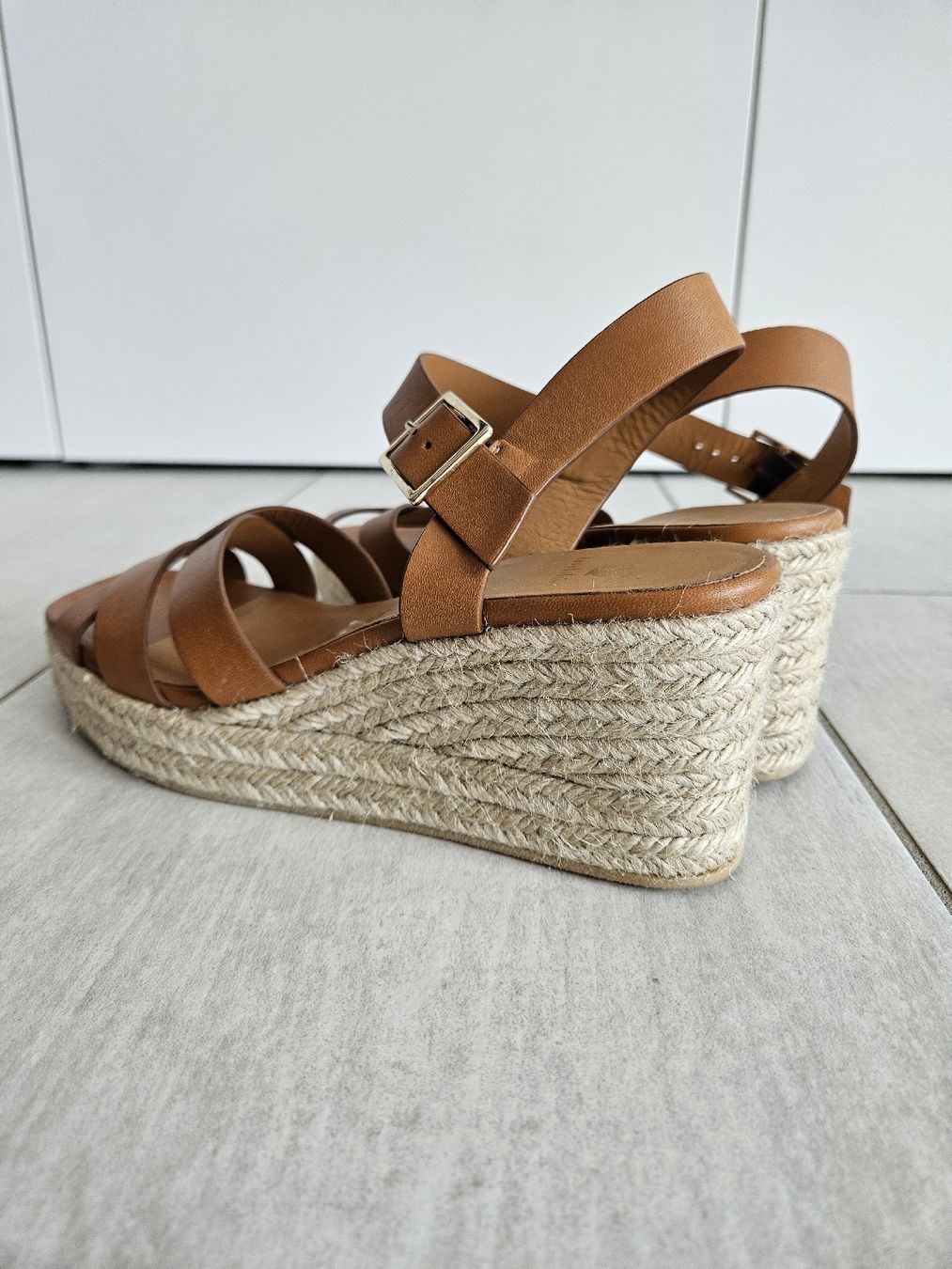 Bobbies Scarpe da donna: Espadrilles mit Keilabsatz Leder Bobbies Gr. 40 - ungetragen – Nuovo (secondo la descrizione) da Würenlos venduto da nu_54 2